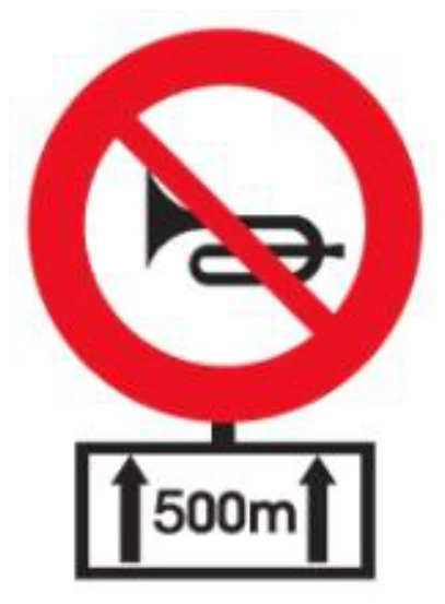 Hình minh hoạ: Chiều dài đoạn đường 500 m từ nơi đặt biển này, người lái xe có được phép bấm còi không?